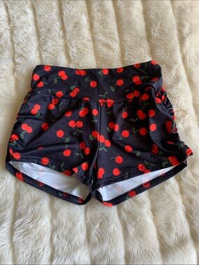 Black with red cherries Yoga shorts ruched sides high waist M
